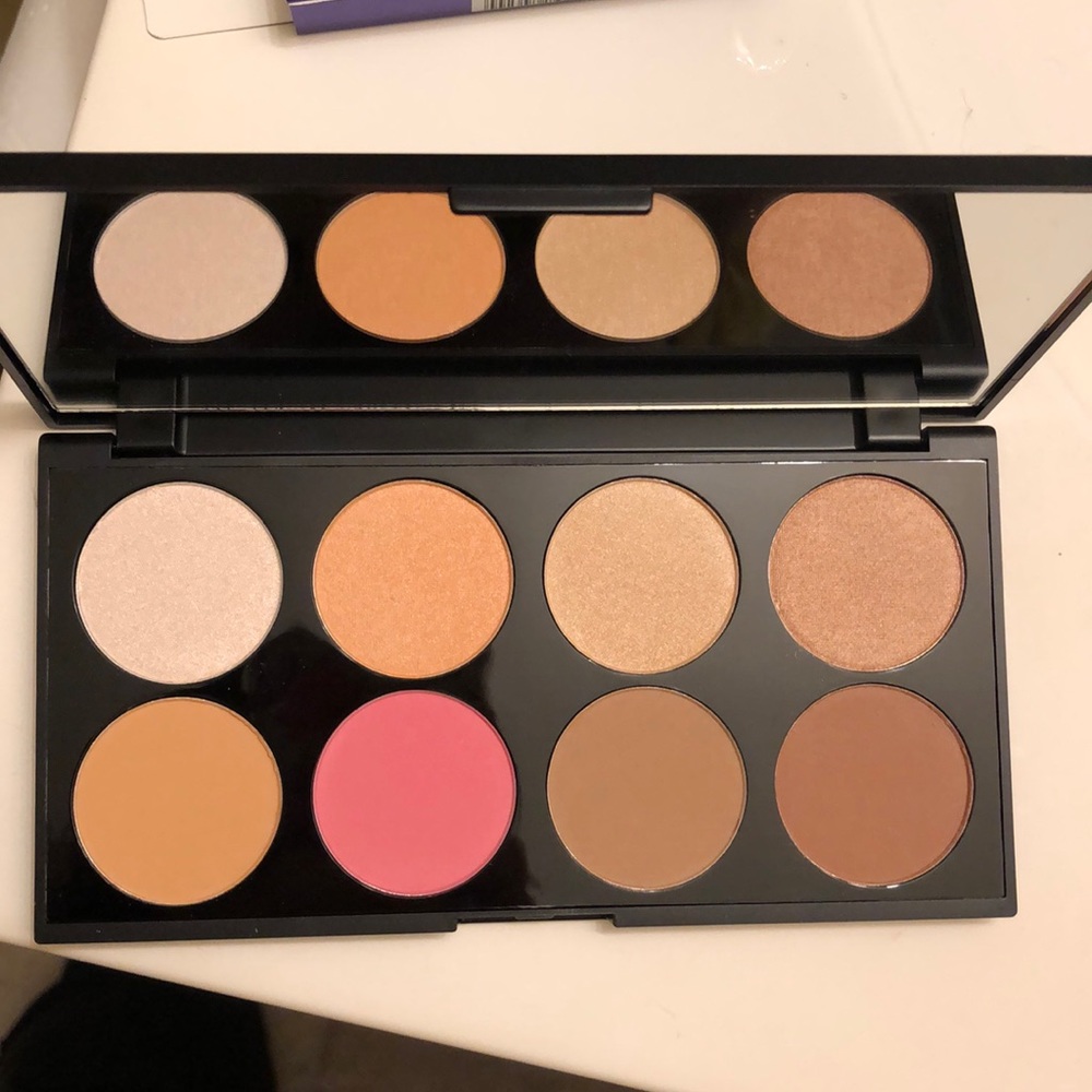 E.l.f. Glow up face palette - Picture 3 of 3